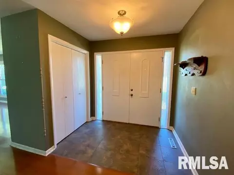 902 S Candy Ln, Macomb, IL 61455 photo 8