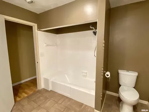 902 S Candy Ln, Macomb, IL 61455 photo 31