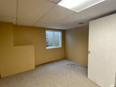 902 S Candy Ln, Macomb, IL 61455 photo 40