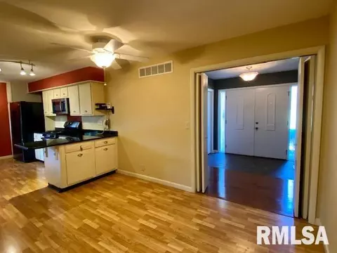 902 S Candy Ln, Macomb, IL 61455 photo 20