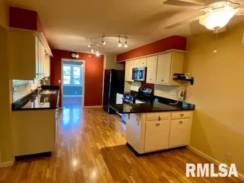 902 S Candy Ln, Macomb, IL 61455 photo 19
