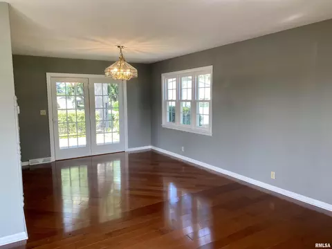 902 S Candy Ln, Macomb, IL 61455 photo 13