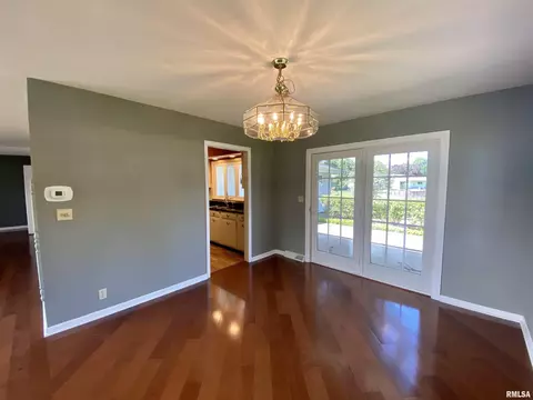902 S Candy Ln, Macomb, IL 61455 photo 14