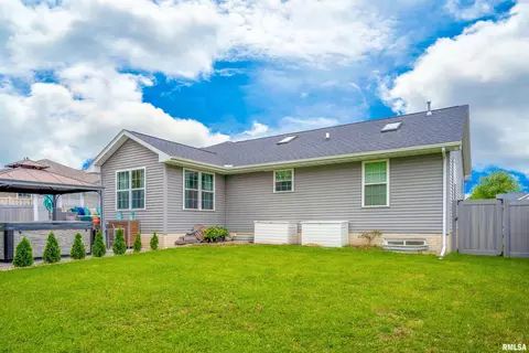 809 Simon St, Washington, IL 61571 photo 28