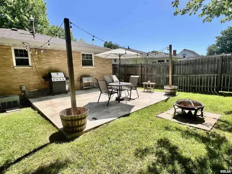 715 E Willcox Ave, Peoria, IL 61603 photo 16