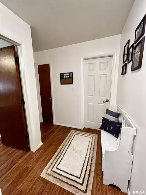 715 E Willcox Ave, Peoria, IL 61603 photo 13
