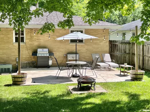 715 E Willcox Ave, Peoria, IL 61603 photo 17