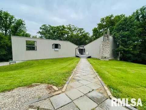 90 Emmy Rd, Macomb, IL 61455 photo 10
