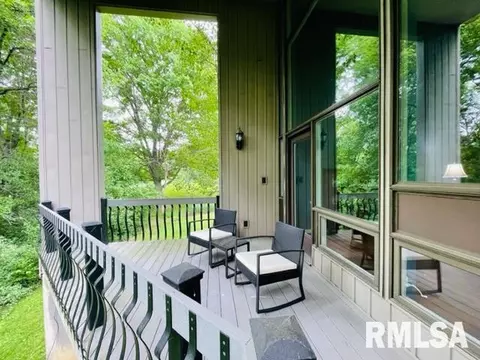90 Emmy Rd, Macomb, IL 61455 photo 3