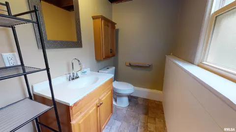 2102 E Harvard Ave, Peoria, IL 61614 photo 36