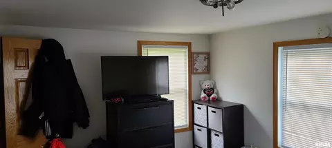 820 E Division St, Galva, IL 61434 photo 18