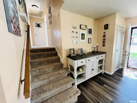 1154 Debbie Ln, Macomb, IL 61455 photo 10