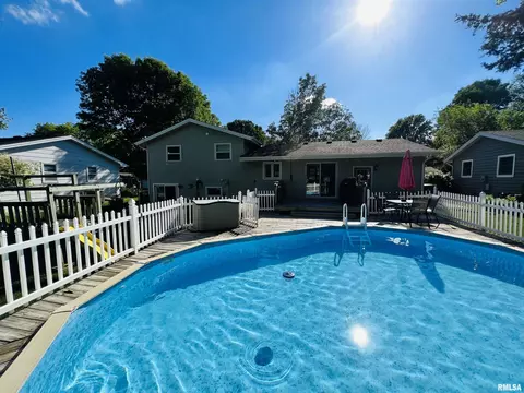 1154 Debbie Ln, Macomb, IL 61455 photo 6