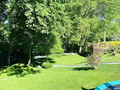 1154 Debbie Ln, Macomb, IL 61455 photo 7