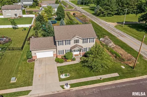 1502 Noel Dr, Metamora, IL 61548 photo 3