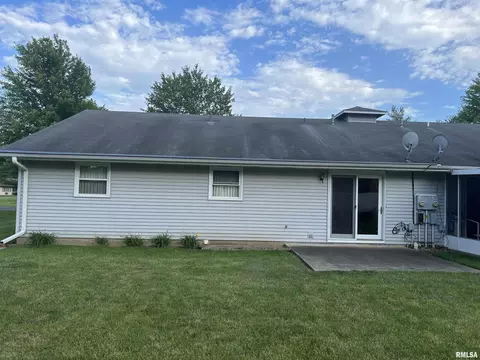 1643 E Myrtle St, Canton, IL 61520 photo 13