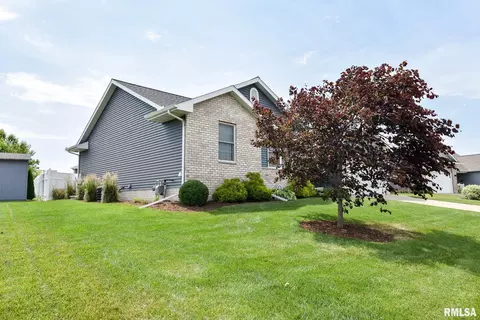 804 Devonshire Rd, Washington, IL 61571 photo 6