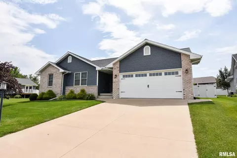 804 Devonshire Rd, Washington, IL 61571 photo 3