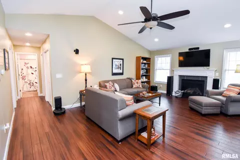 804 Devonshire Rd, Washington, IL 61571 photo 14