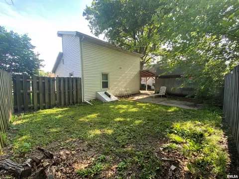 130 E Adams St, Macomb, IL 61455 photo 13
