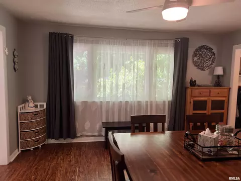 301 Meadow Dr, Macomb, IL 61455 photo 7