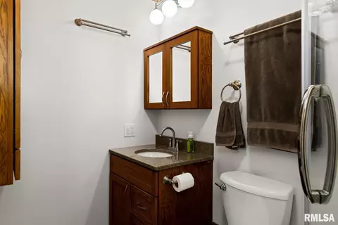 809 E Jefferson St, Washington, IL 61571 photo 40