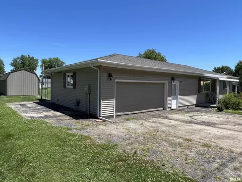 127 7th St, Dunfermline, IL 61524 photo 2