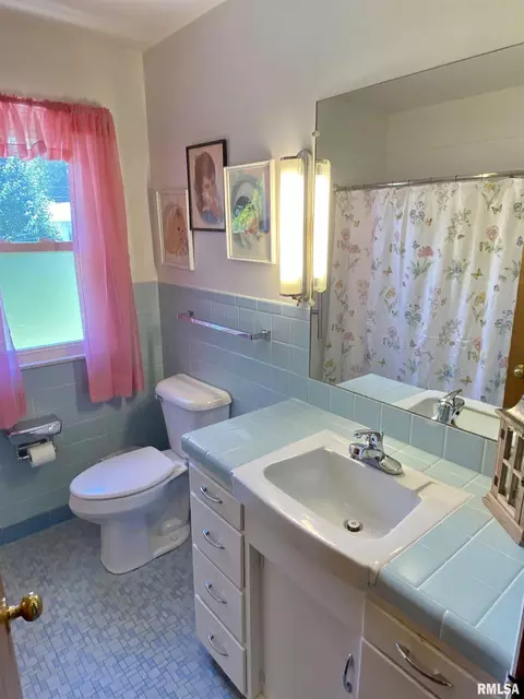 721 E Franklin St, Macomb, IL 61455 photo 18