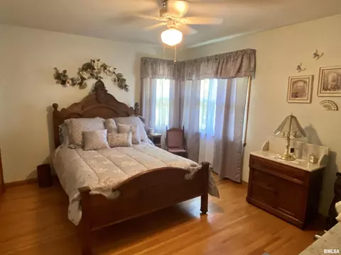 721 E Franklin St, Macomb, IL 61455 photo 16