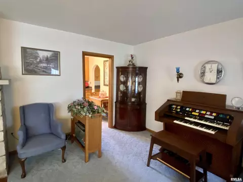 721 E Franklin St, Macomb, IL 61455 photo 9