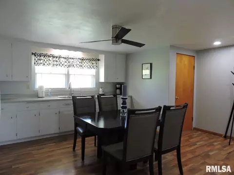 2434 Cherry Ln, Pekin, IL 61554 photo 25