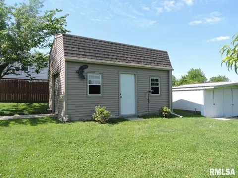 2434 Cherry Ln, Pekin, IL 61554 photo 16