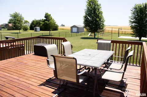 904 Dennis Dr, Eureka, IL 61530 photo 72