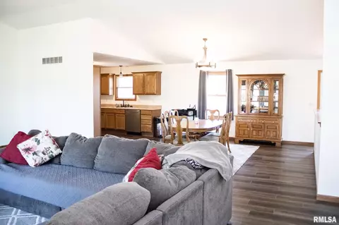 904 Dennis Dr, Eureka, IL 61530 photo 25