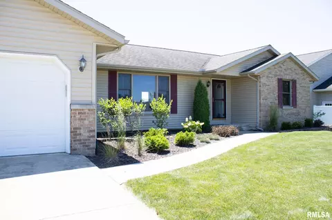 904 Dennis Dr, Eureka, IL 61530 photo 6