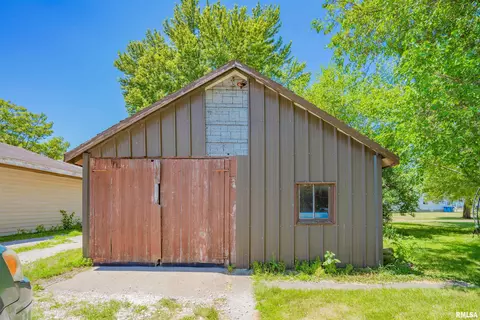718 N Walnut St, Minonk, IL 61760 photo 21