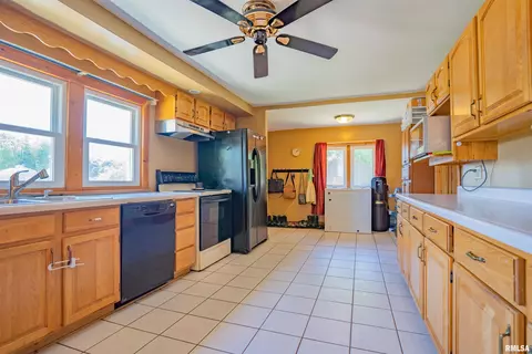 718 N Walnut St, Minonk, IL 61760 photo 7