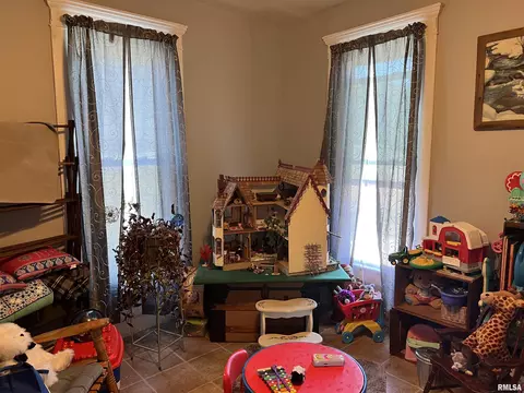 711 E Jackson St, Macomb, IL 61455 photo 16