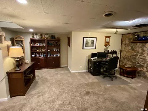 530 Flint Rd, Macomb, IL 61455 photo 35
