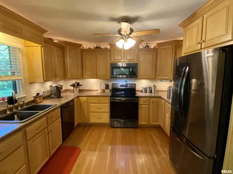 530 Flint Rd, Macomb, IL 61455 photo 15