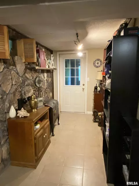 530 Flint Rd, Macomb, IL 61455 photo 36