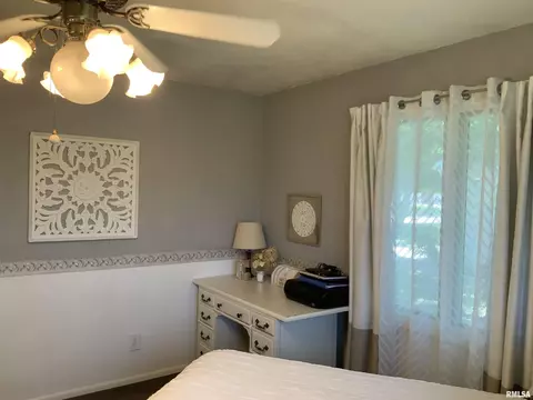 608 Gateway Dr, Henry, IL 61537 photo 27