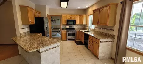 7904 W Bridlebrook Dr, Mapleton, IL 61547 photo 11