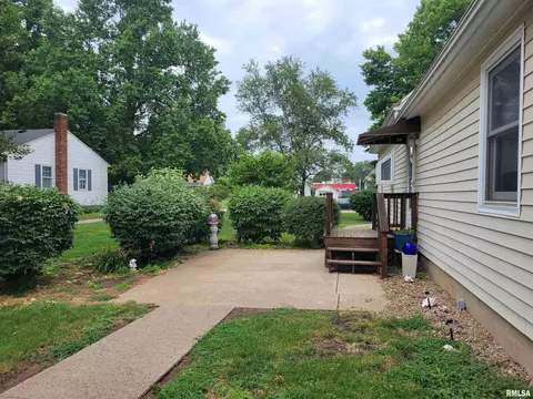 619 E Washington St, Macomb, IL 61455 photo 21