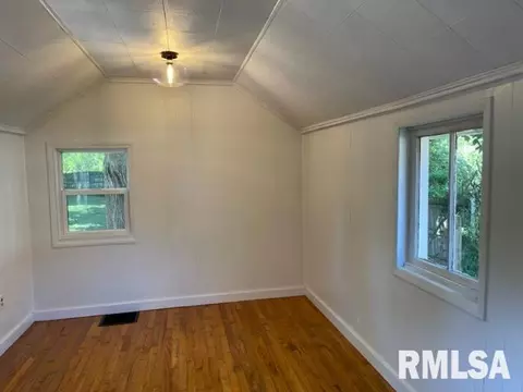 325 E Franklin St, Macomb, IL 61455 photo 10
