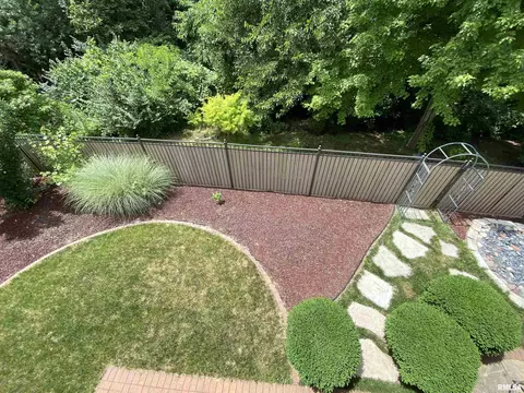 116 W Hillside Ct, Dunlap, IL 61525 photo 63