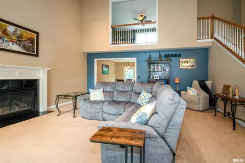 116 W Hillside Ct, Dunlap, IL 61525 photo 10