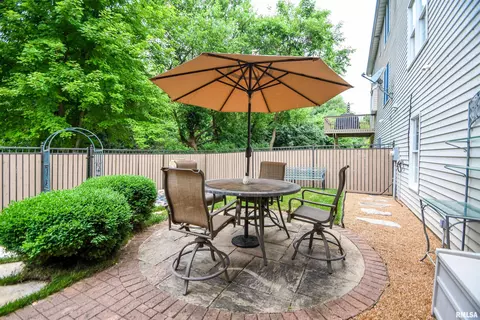 116 W Hillside Ct, Dunlap, IL 61525 photo 49