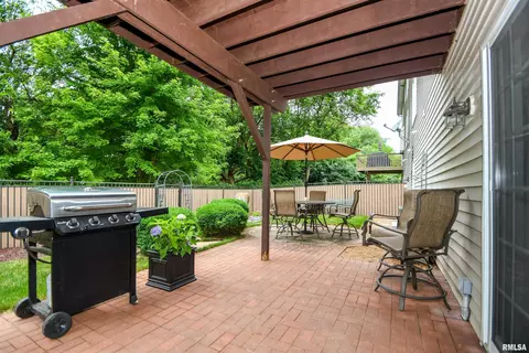 116 W Hillside Ct, Dunlap, IL 61525 photo 50