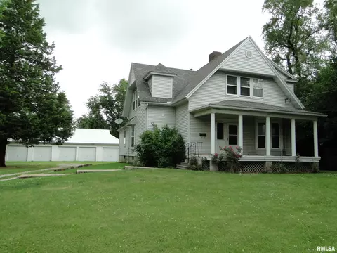 400 E Pierce St, Macomb, IL 61455 photo 1